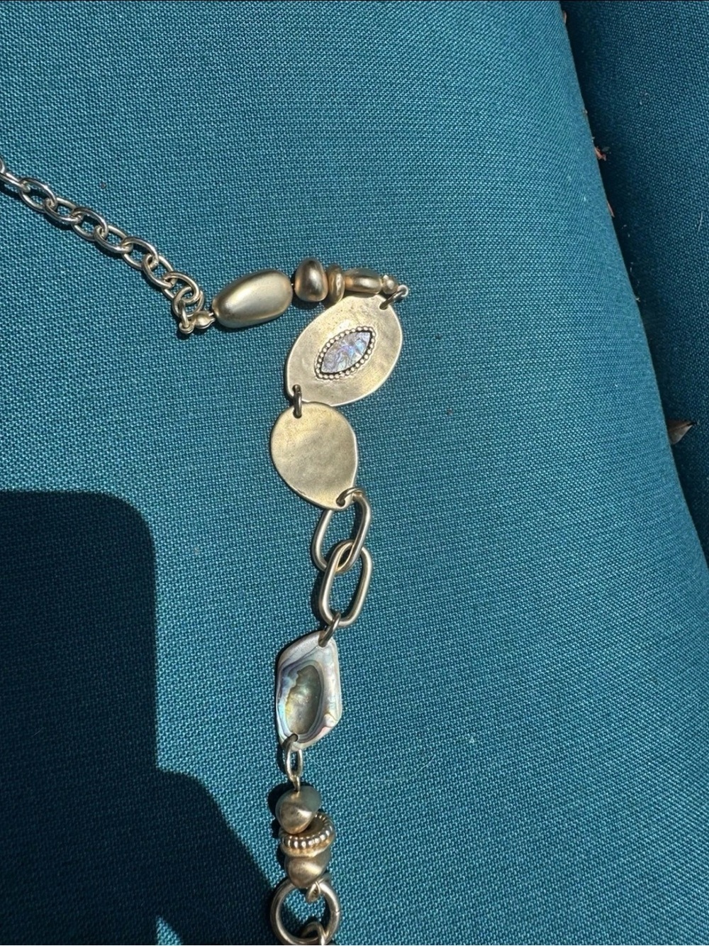 Chico's Medallion Runway Belt Chain Mother of Pearl OS Boho with Lobster Clasp - Picture 6 of 11